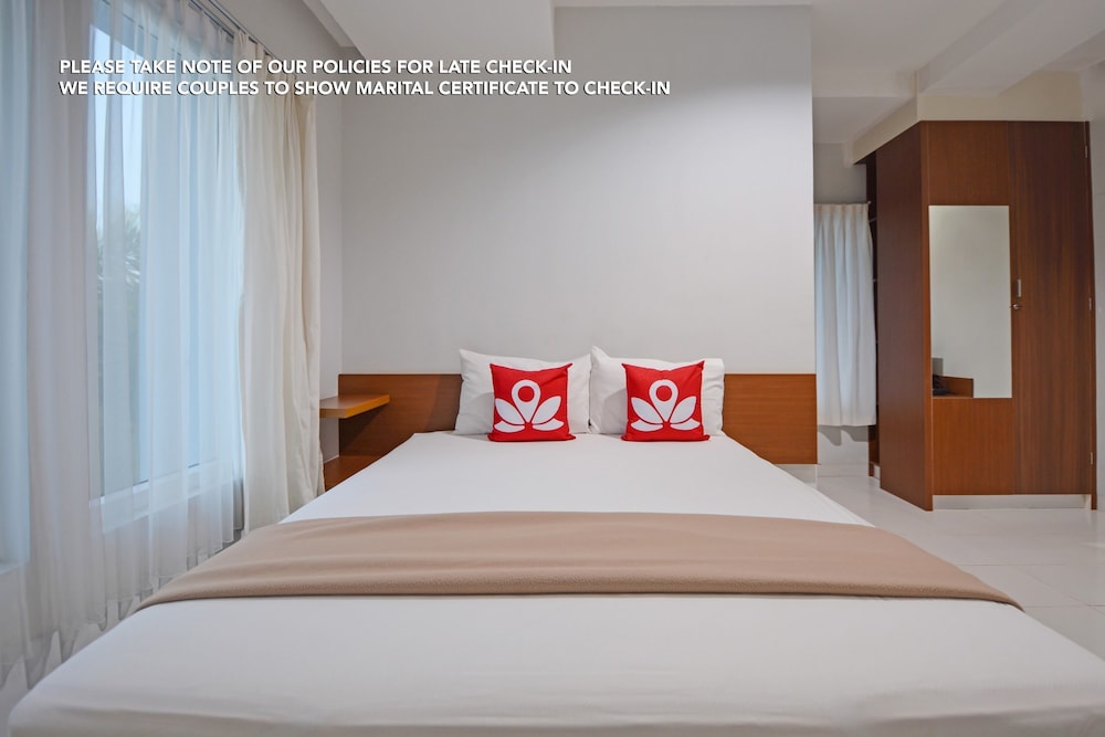 ZEN Rooms Puri Indah Syariah in Tangerang | 2024 Updated prices, deals ...