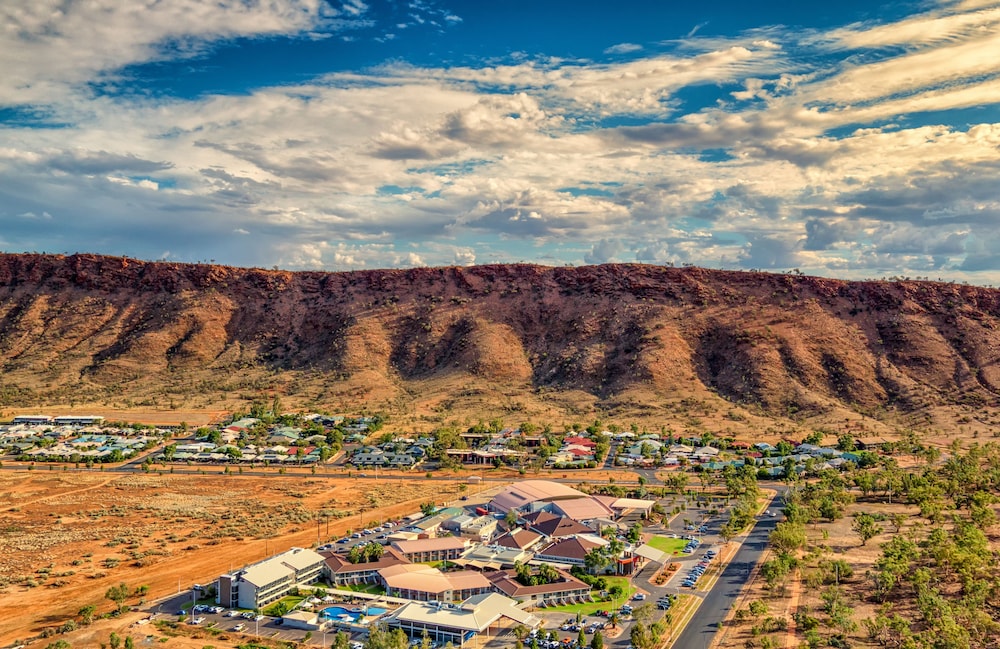Crowne Plaza Alice Springs Lasseters an ihg hotel