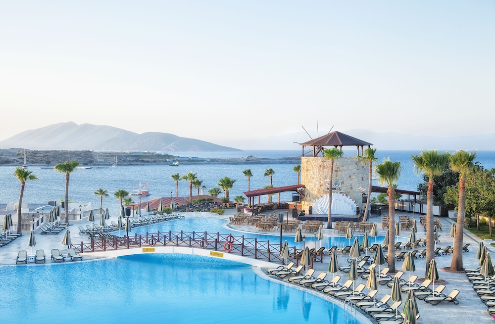 Selectum Colours Bodrum in Muğla | 2025 Updated prices, deals - Klook ...