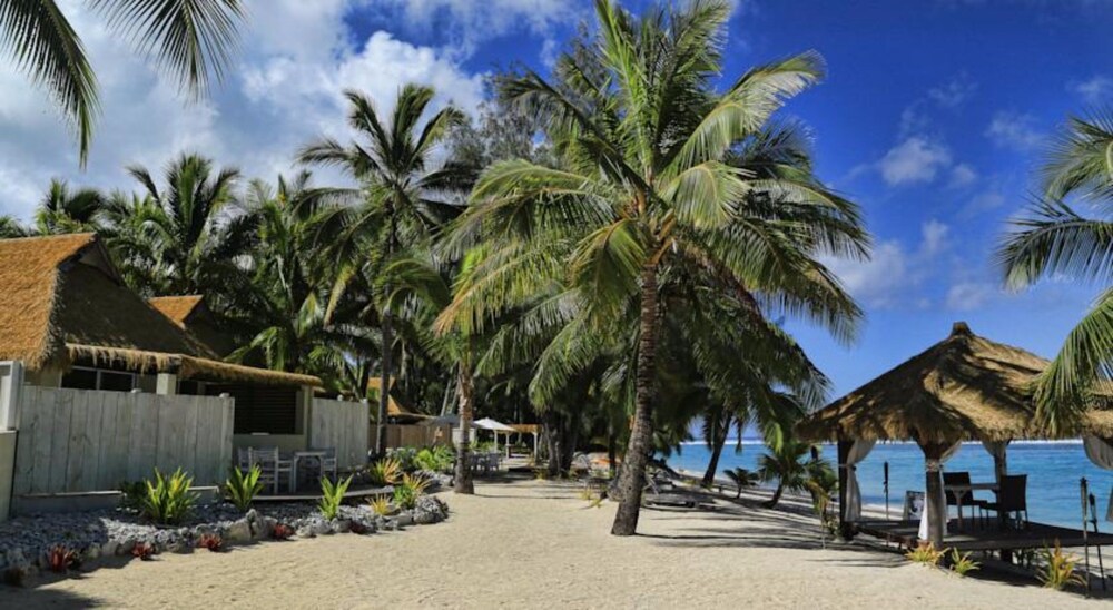 Crown Beach Resort & Spa