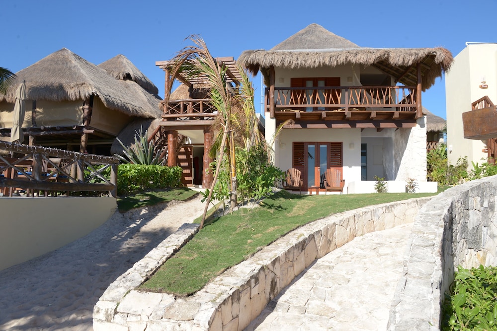 Ana y Jose Tulum Hotel & Spa
