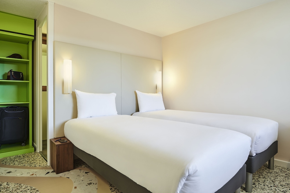 greet Hotel Versailles - Voisins Le Bretonneux