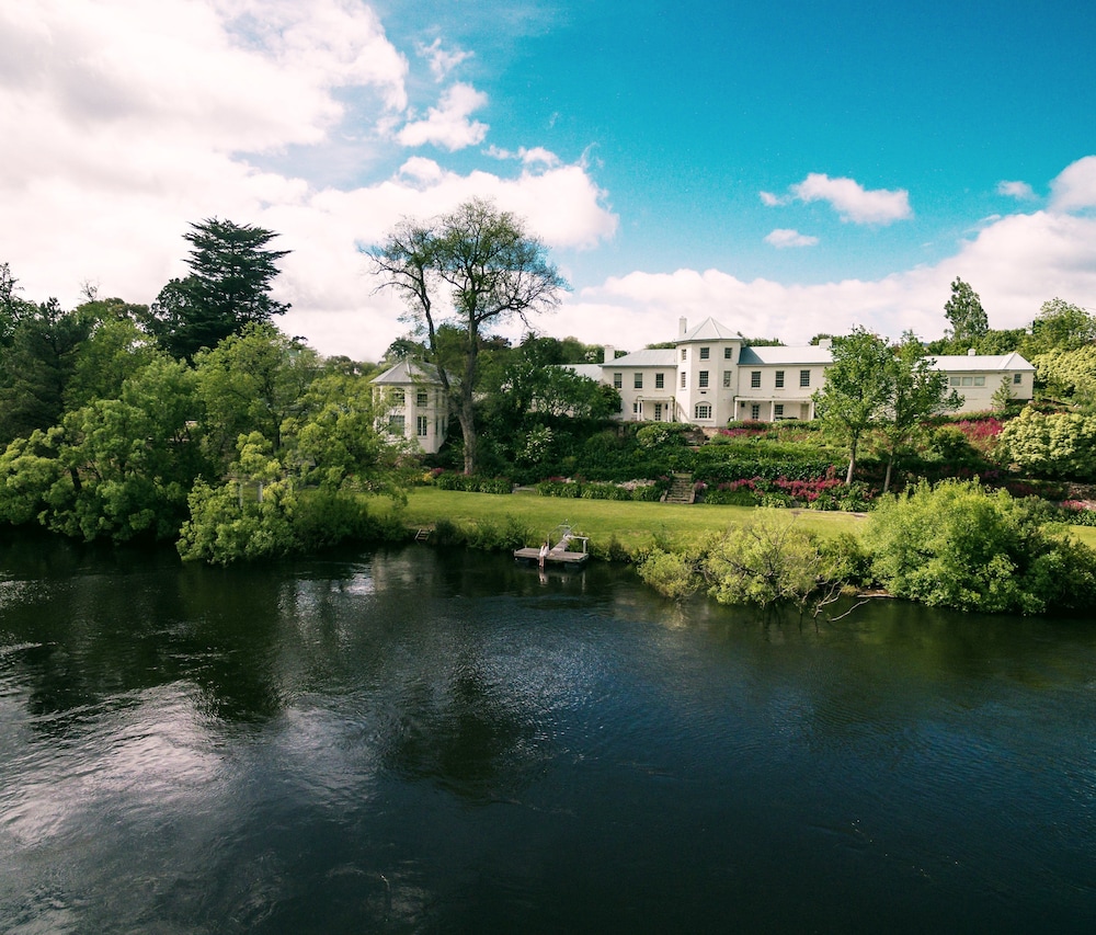 The Woodbridge Waterfront Rooms.
