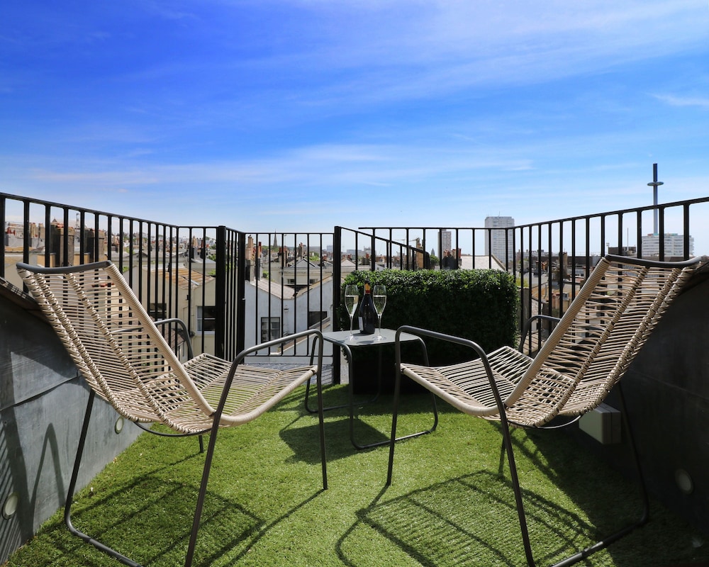 Illustration of Penthouse Suites Prices In Brighton