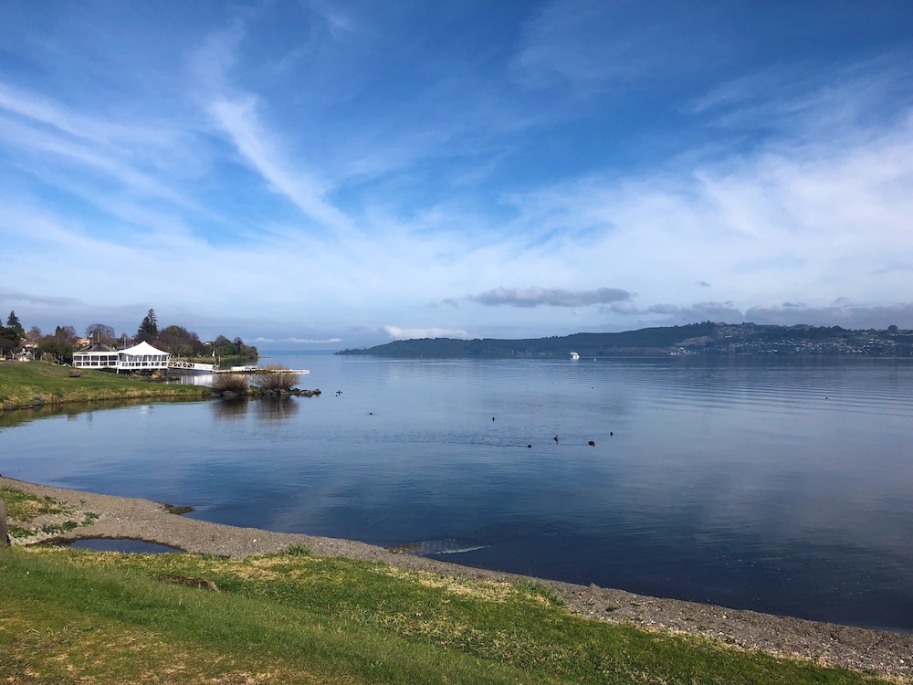 Affordable One Bedroom Apartment Lake Taupo C4 in Taupo | 2023 Updated ...