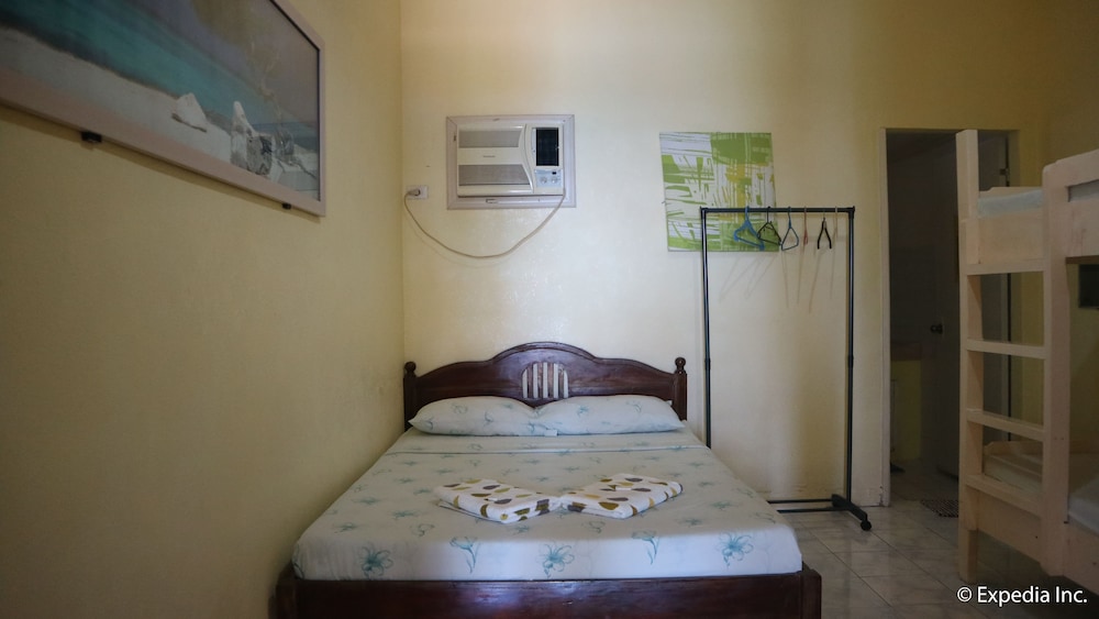 Golden Sunset Beach Club