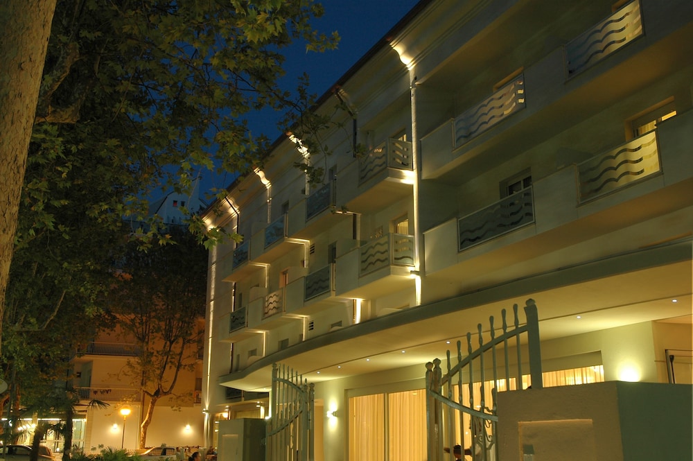 Hotel Roma in Cervia | 2024 Updated prices, deals - Klook International ...