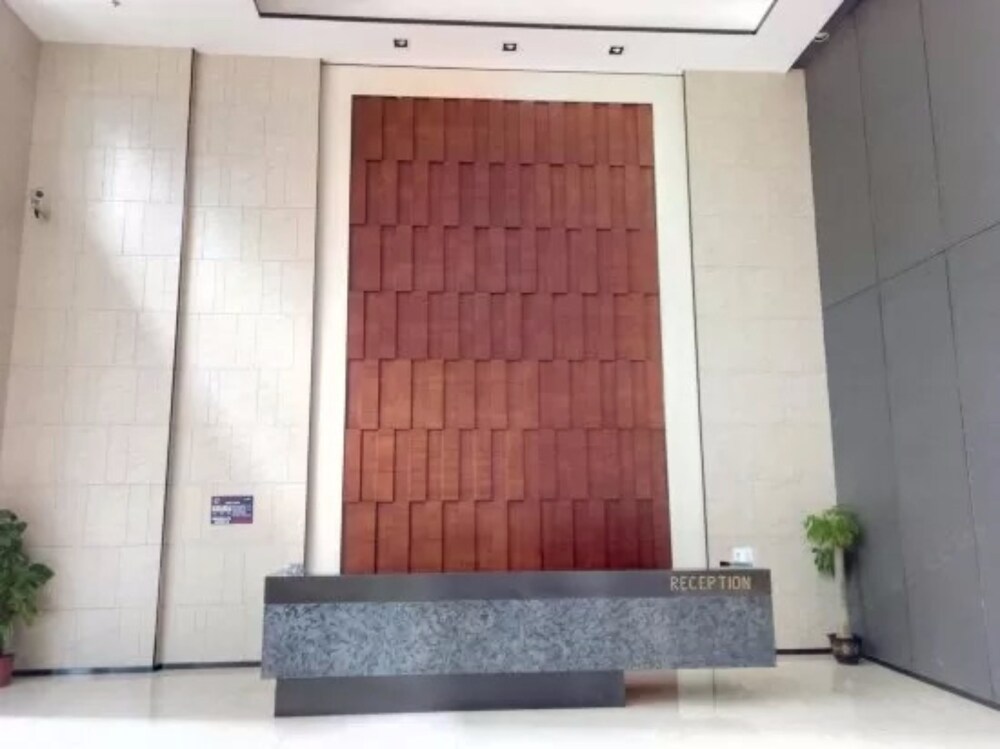 Guangzhou Laiste ApartHotel - Free Shuttle Bus to Canton Fair Complex During Canton Fair Period · Hotel setting
