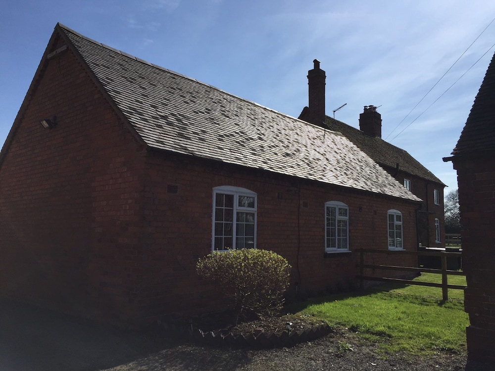 Illshaw Heath Farm Guest Lodge in Solihull 2023 Updated prices, deals Klook United States