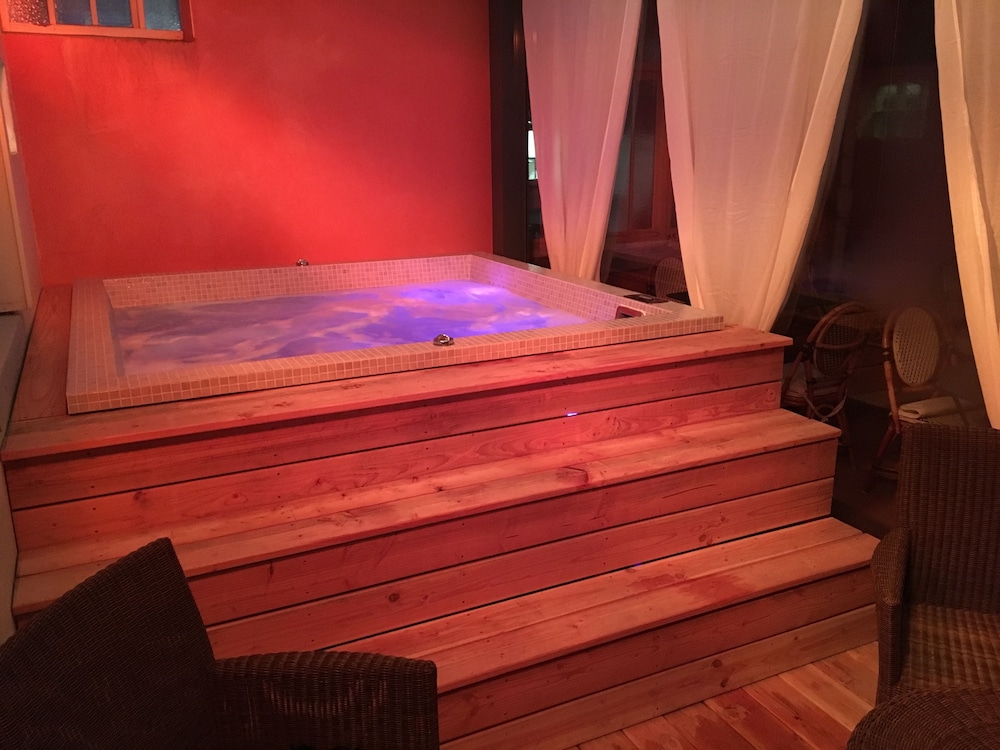 The Old Hotel Ravel in ClermontFerrand 2024 Updated prices, deals Klook United States