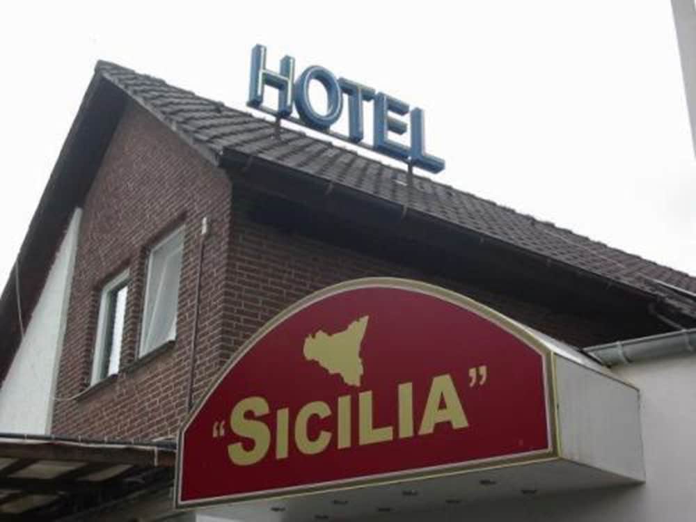 Hotel Ristorante Sicilia in Samtgemeinde Boldecker Land 2023 Updated prices, deals Klook