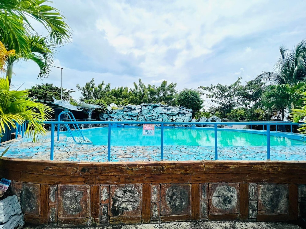 Precia Villavert Beach Resort