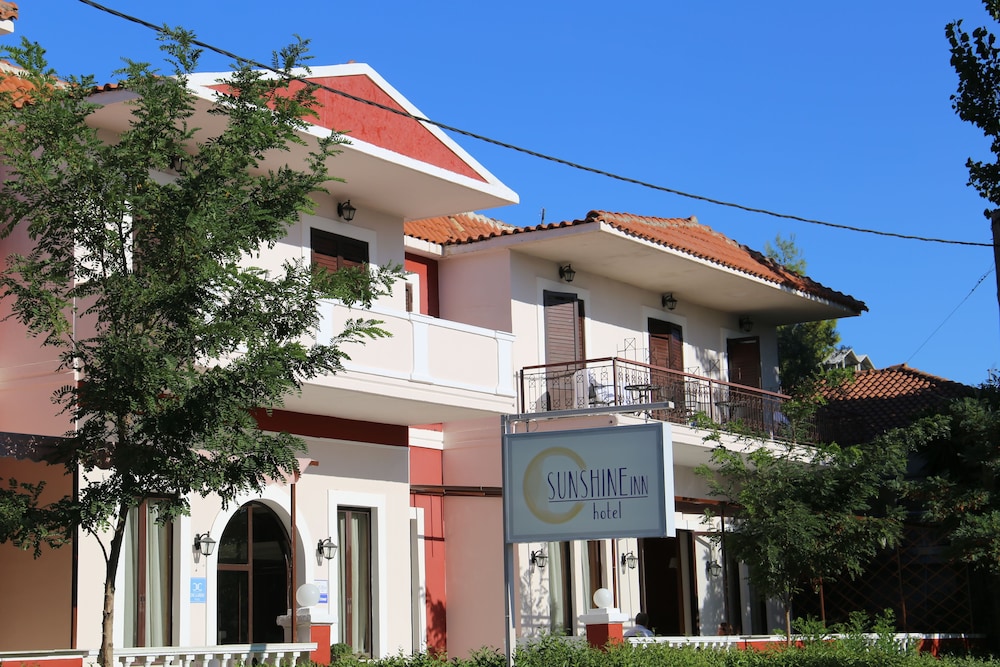 Sunshine Inn Hotel in Municipality of Lefkada | 2023 Updated prices ...