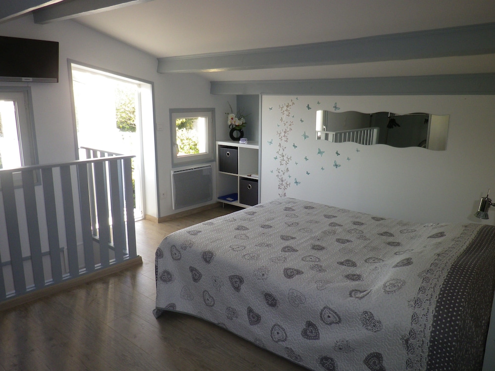 Eglantine et Chèvrefeuille