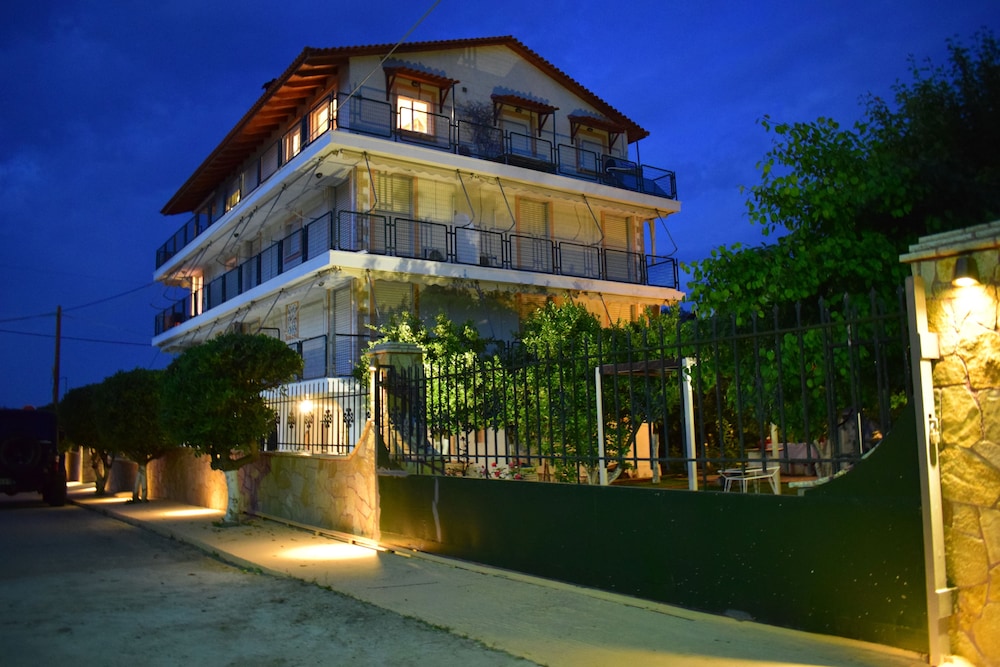 M K Apartments in Δήμος Λοκρών 2023 Updated prices, deals Klook