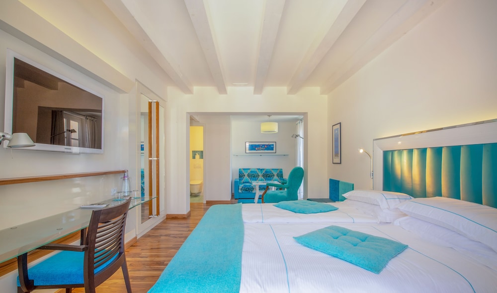 Piccolo Grand Hotel in Pizzo 2023 Updated prices, deals Klook