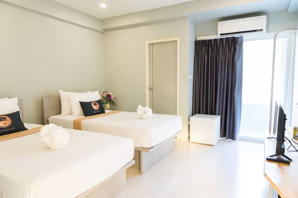 RoomQuest Bangkok Don Mueang Airport 1