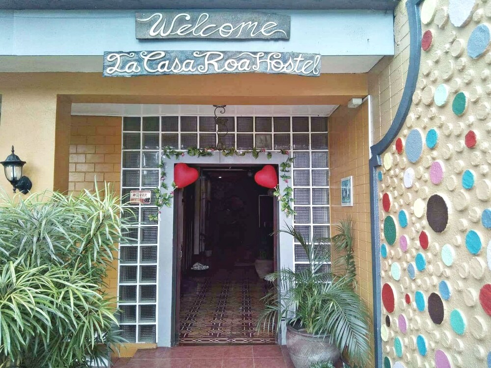 La Casa Roa Hostel