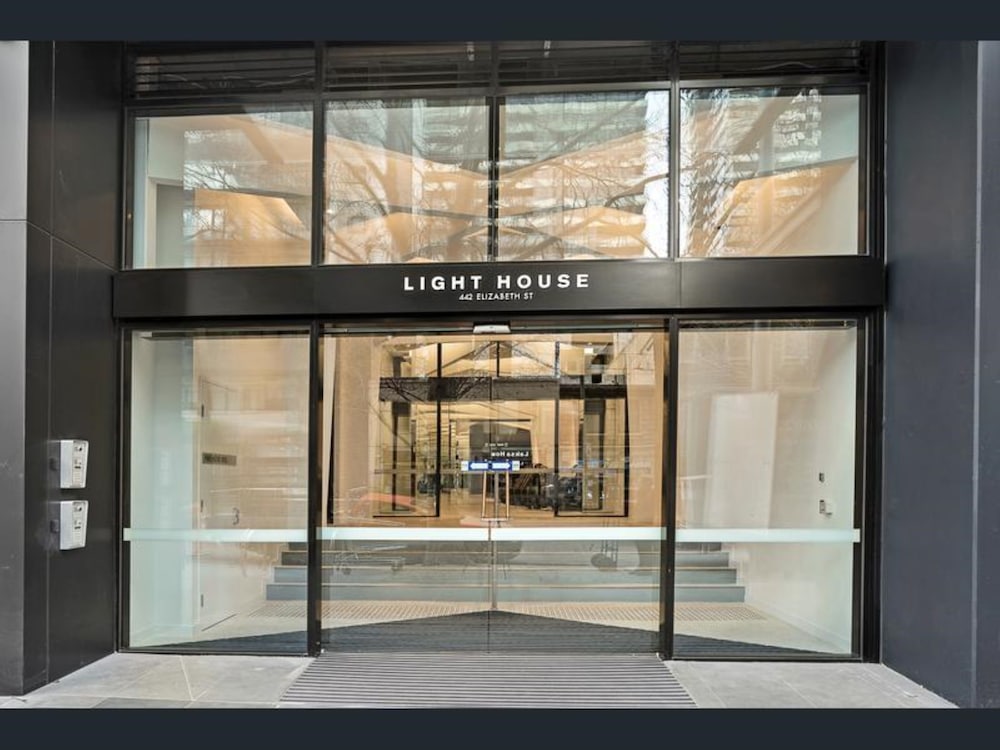 ReadySet Apartments at Lighthouse