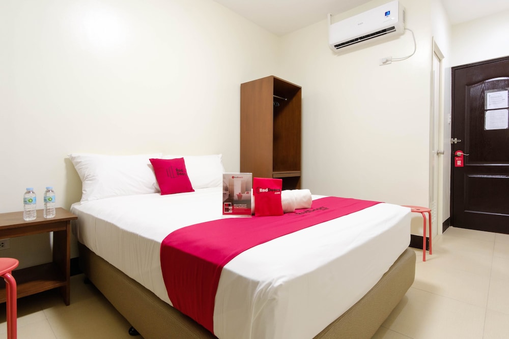 RedDoorz Plus @ EDSA Congressional