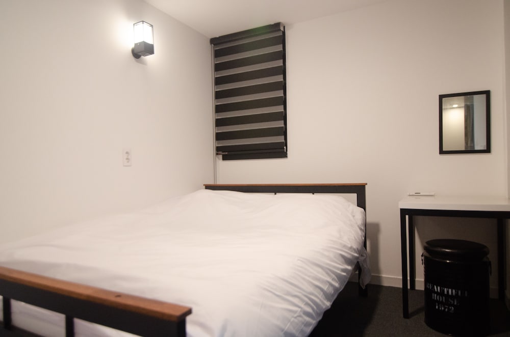 One Way Guesthouse Busan - Hostel