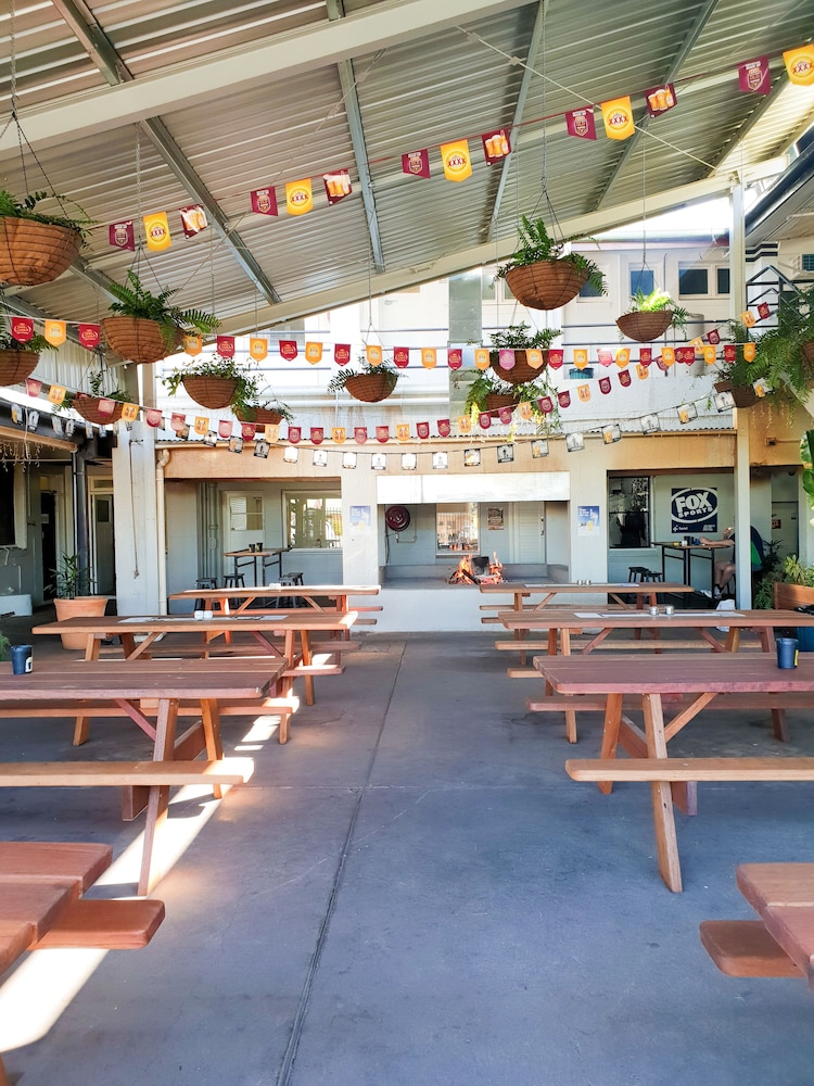 The Australian Hotel St George