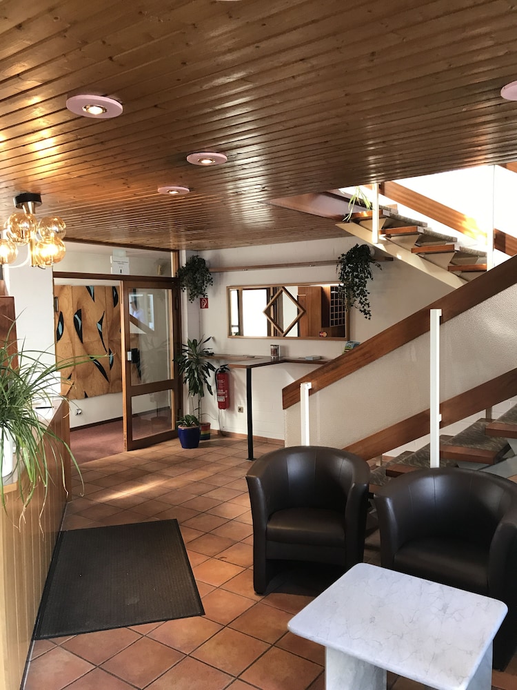 hotel kaffee kinnel