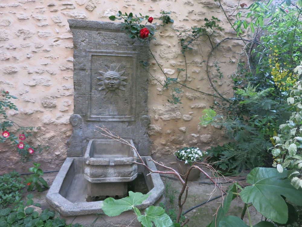 Entre vignes et dentelles