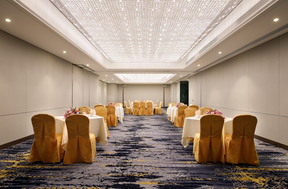 Asia International Hotel Guangzhou · Dining spaces