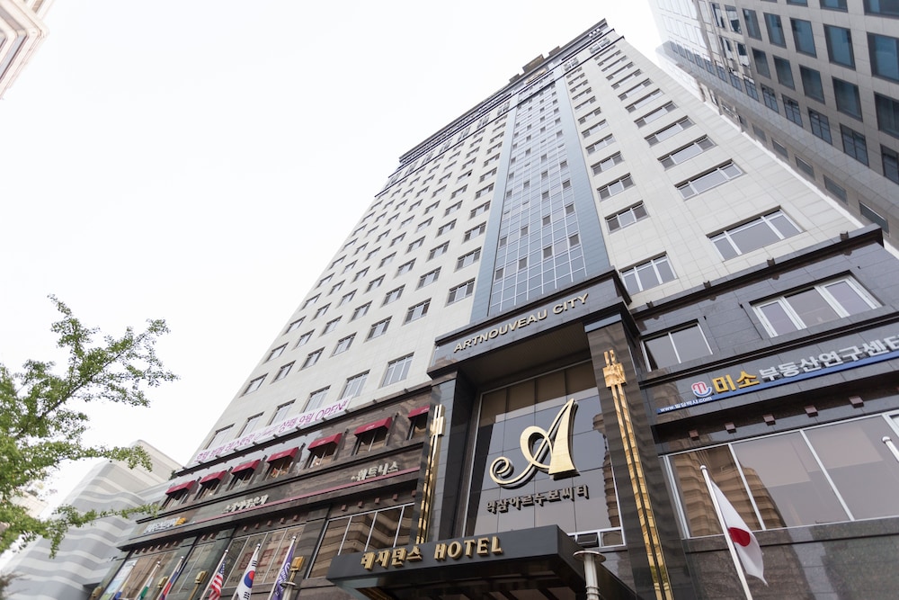 首爾驛三藝術新城飯店及公寓