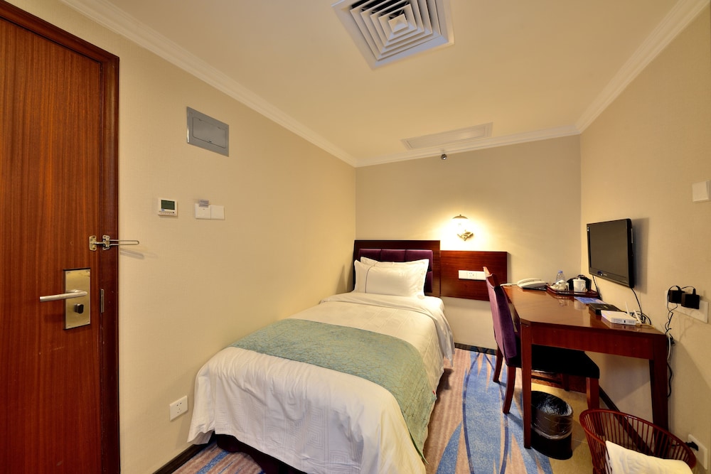 Haijun Hotel · Guest room