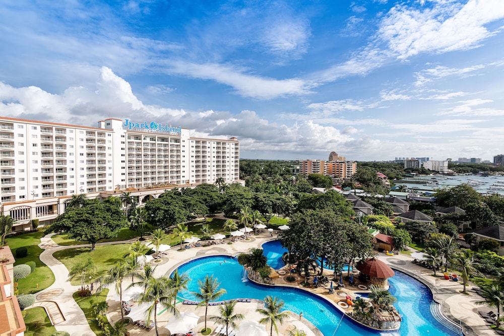 Jpark Island Resort & Waterpark