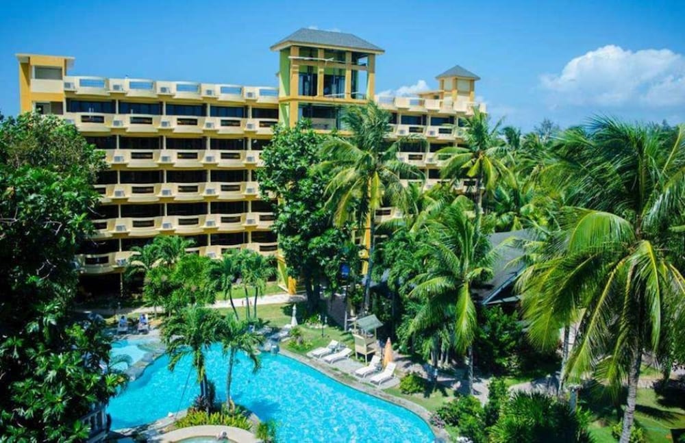 Paradise Garden Resort Hotel and Convention Center - Boracay Powered by ASTON