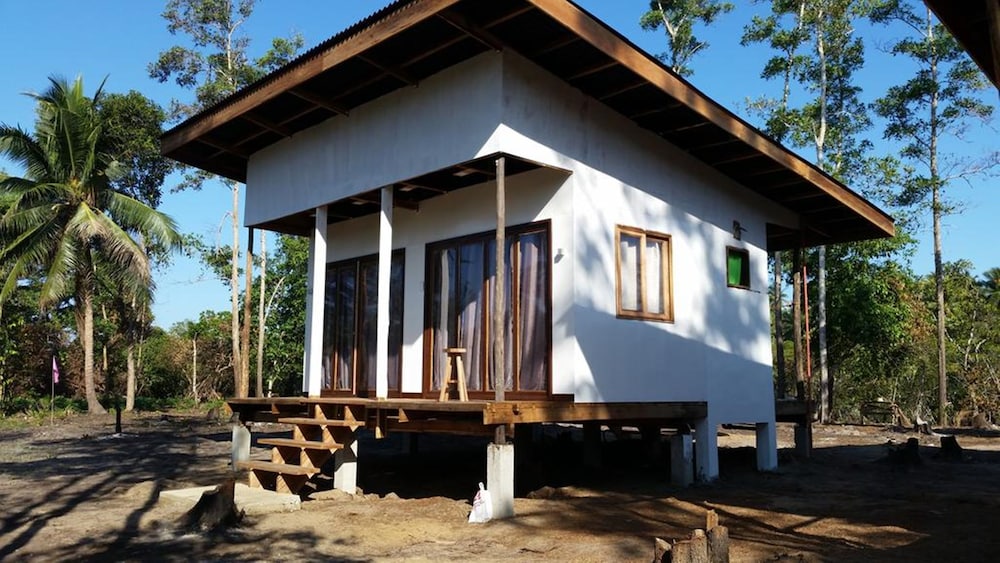 Villa Encantador Resort