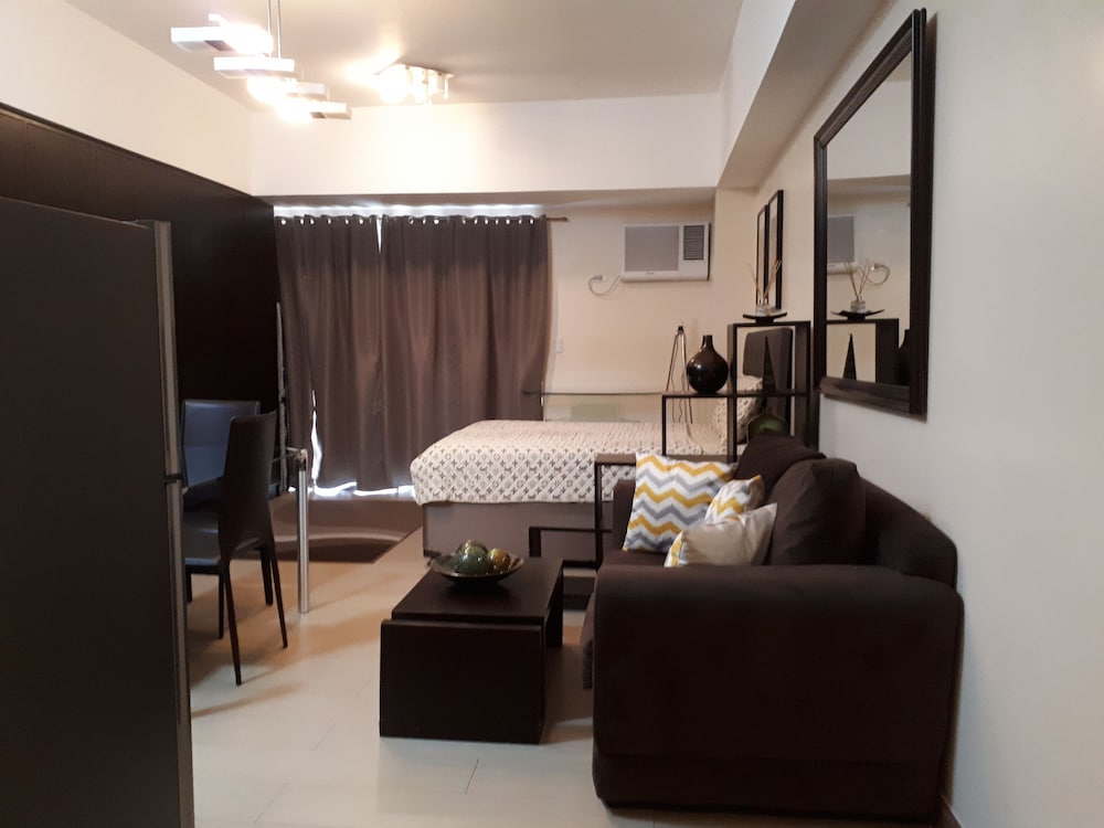 Venice Mall Area McKinley Hill Taguig BGC