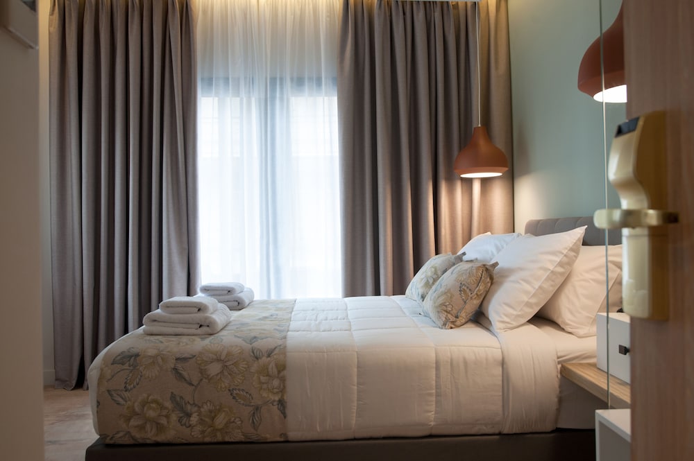 Seasabelle Hotel near Athens Airport