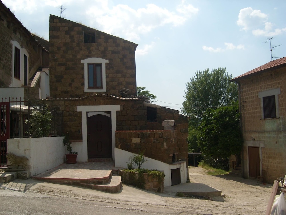 Il Casale B&B In Sant'Agata De'Goti | 2023 Updated Prices, Deals ...