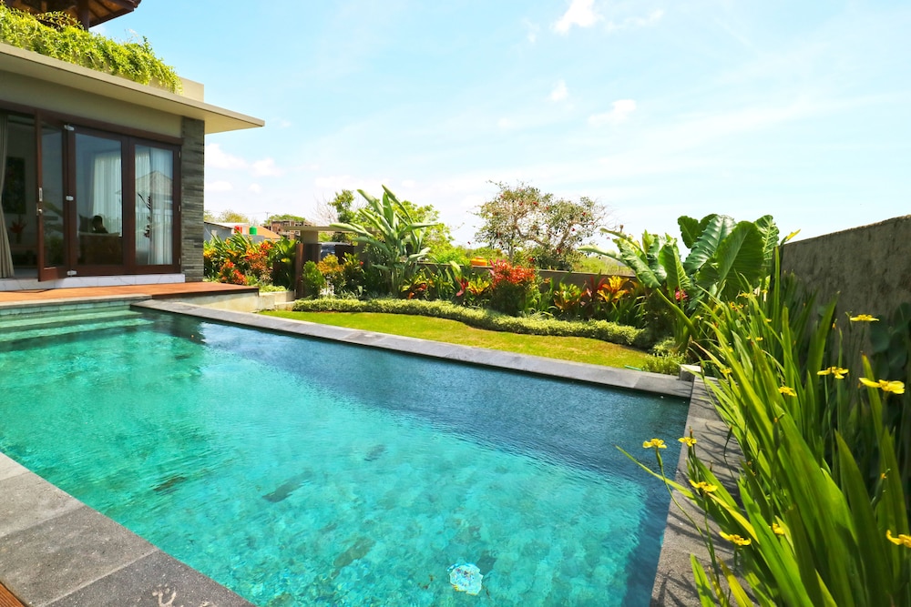 The Ocean Views Luxury Villas & Apartment