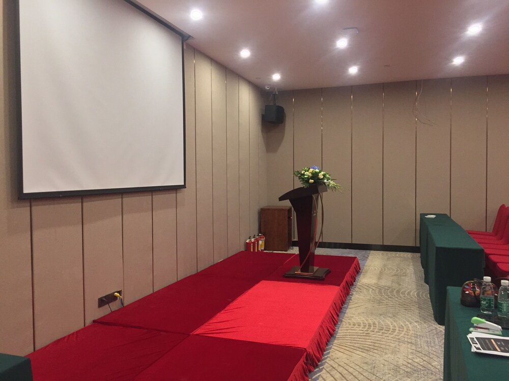 Echarm International Hotel Canton Tower Pazhou Convention and Exhibition Center Lujiang Metro Station Branch - Free Shuttle Bus to Canton Fair Complex During Canton Fair Period · Hotel facilities