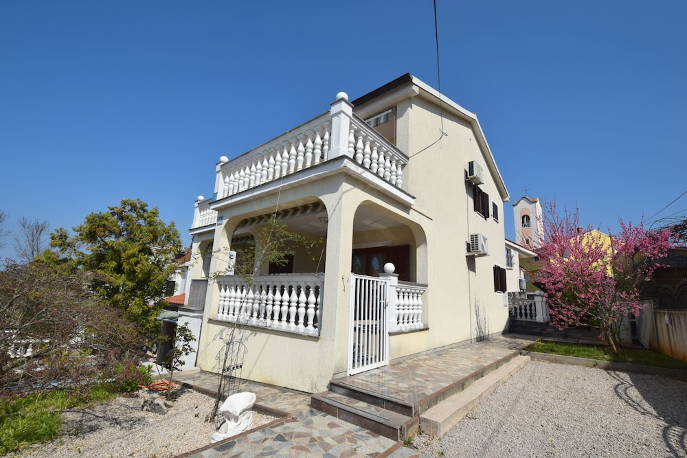 Apartments Martin in Općina Malinska Dubašnica 2024 Updated prices