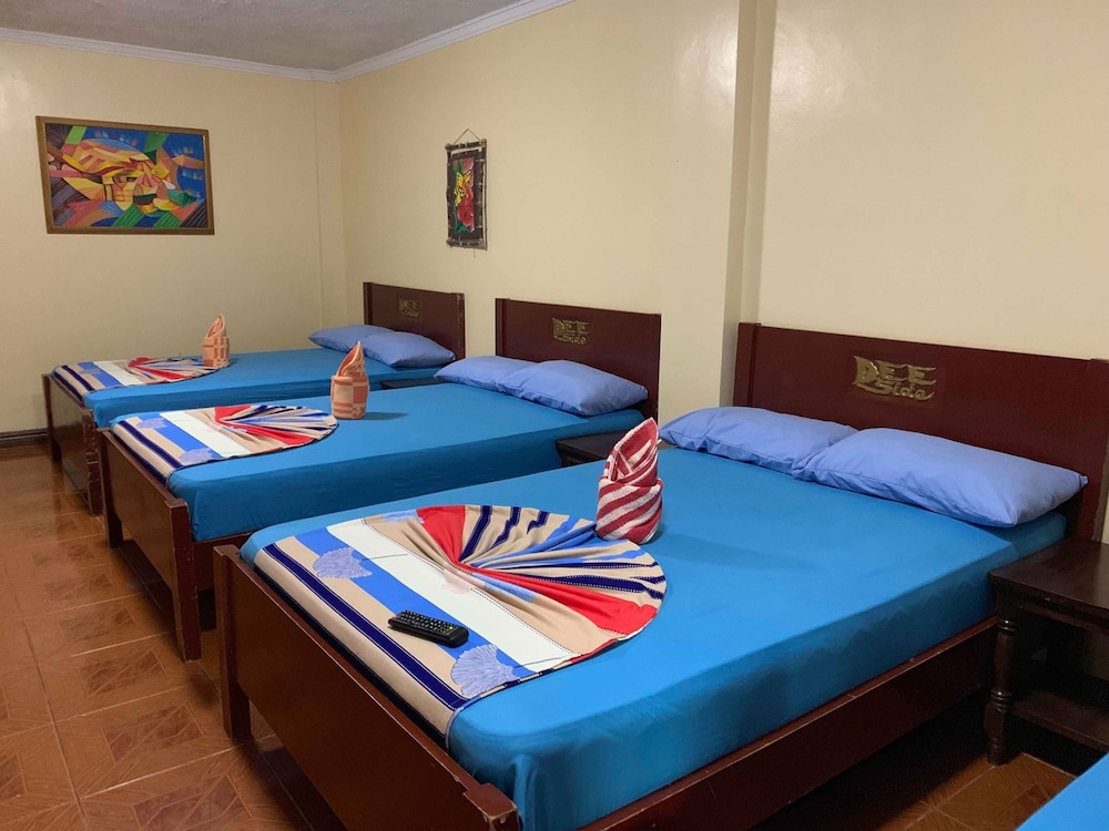 St Vincent Cottages Dee and Timmy Side