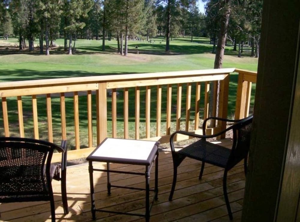 Widgi Creek Golf Course 18th Fairway 3 BR 3 BA New Townhome in 2024