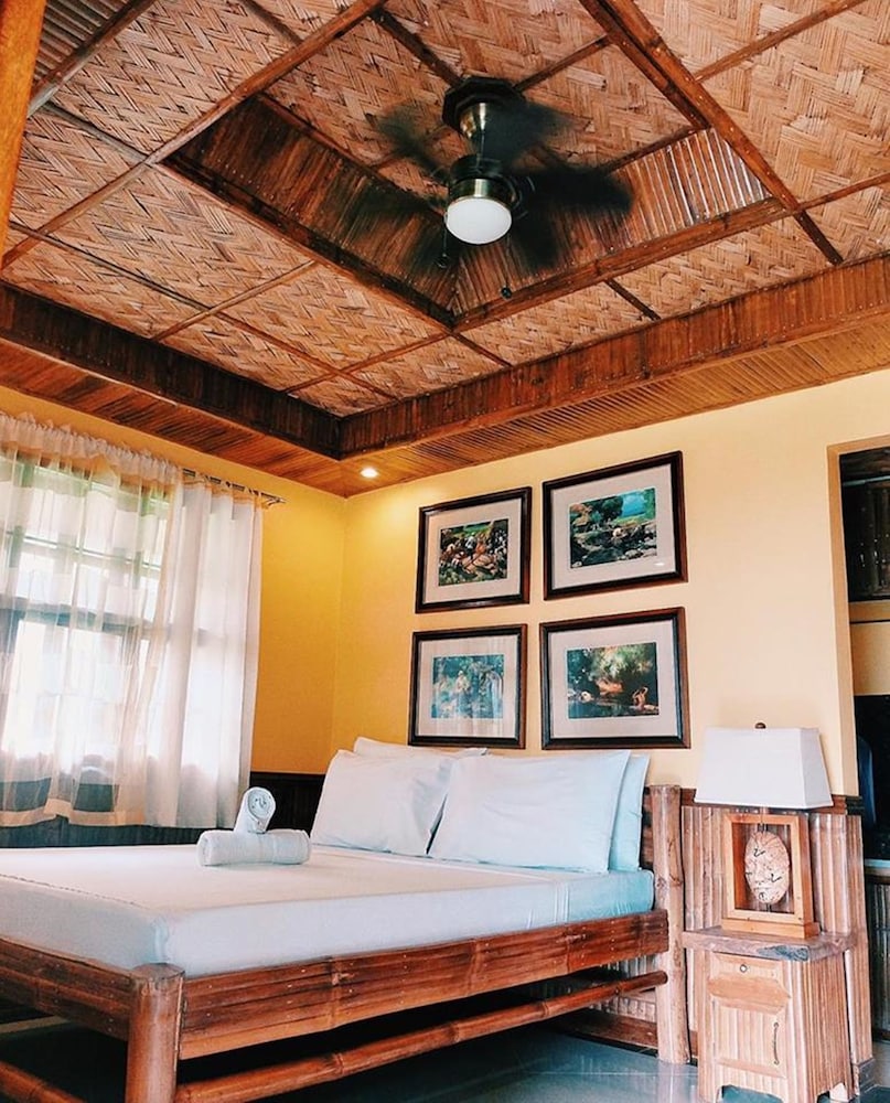 Villa Anastacia White Beach Puerto Galera