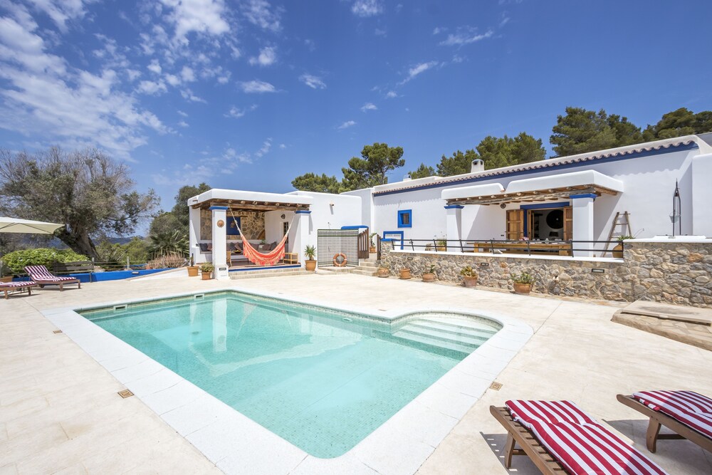 Villa Ca na Roseta in Ibiza | 2025 Updated prices, deals - Klook ...