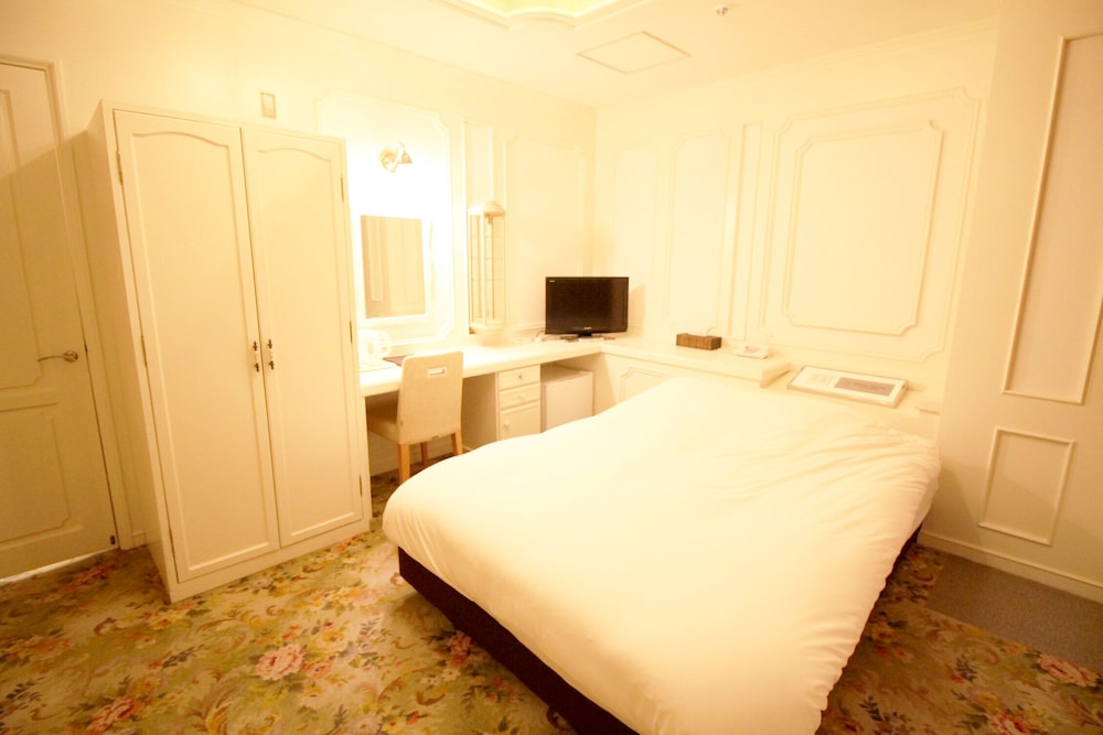 Royal Hotel Shinokubo