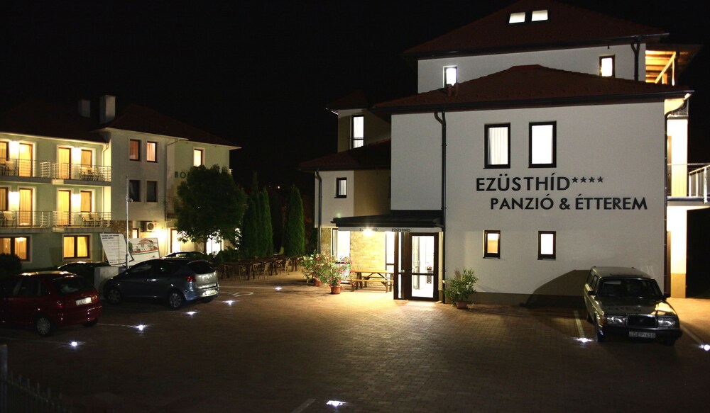 Ezüsthíd Hotel