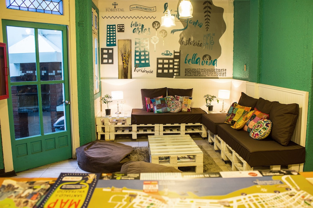 Hostal Forestal - Hostel