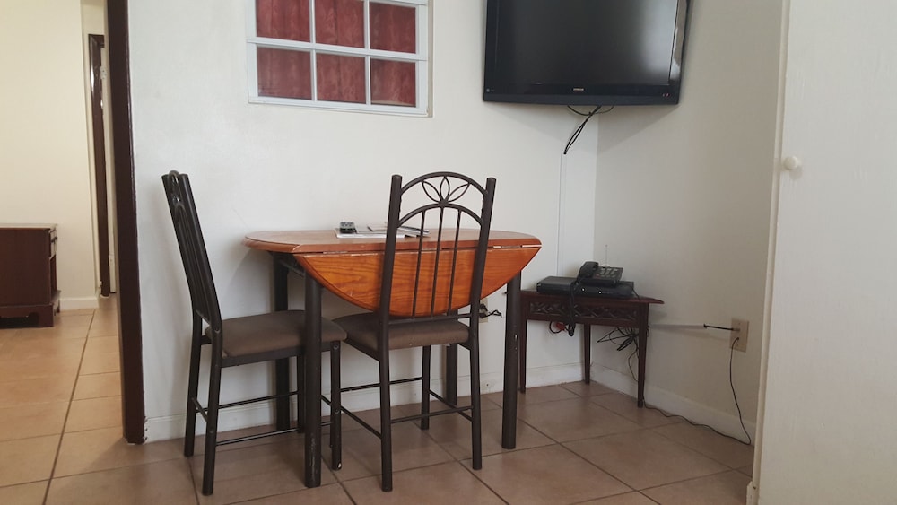 Sunset Gardens Guesthouse