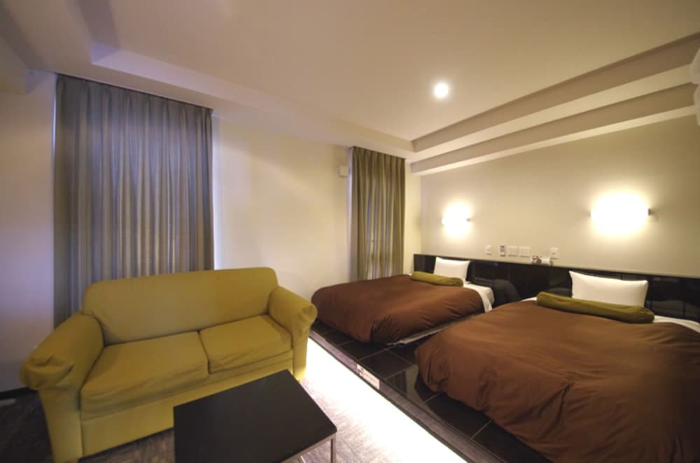 Urbain Hiroshima Executive