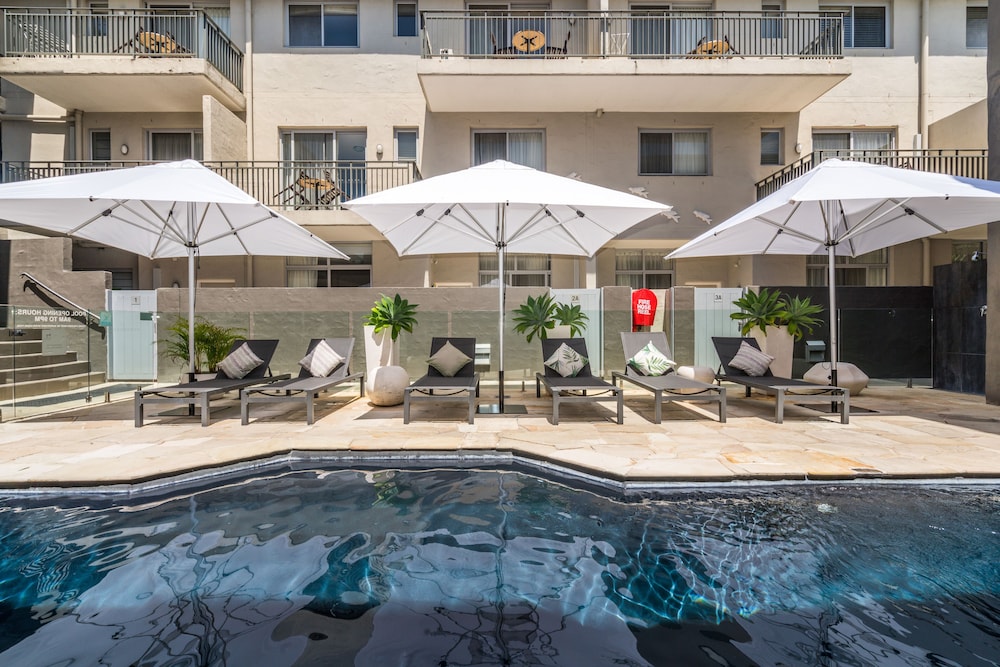 Byron Bay Hotel & Apartments